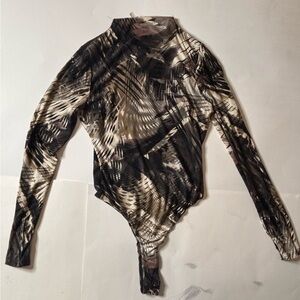 Chic Patterned Long Sleeve Bodysuit